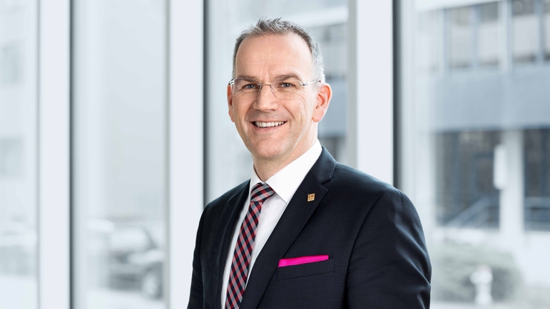 Dr. Peter Selders ist seit Anfang 2024 neuer Chief Executive Officer der Endress+Hauser Gruppe.