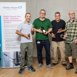 Gruppenbild des Entwicklungsteams des Proline Prosonic Flow P 500