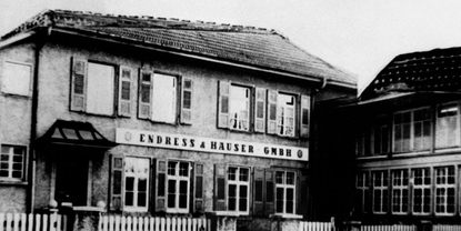 Les premiers locaux d'Endress+Hauser en 1955.