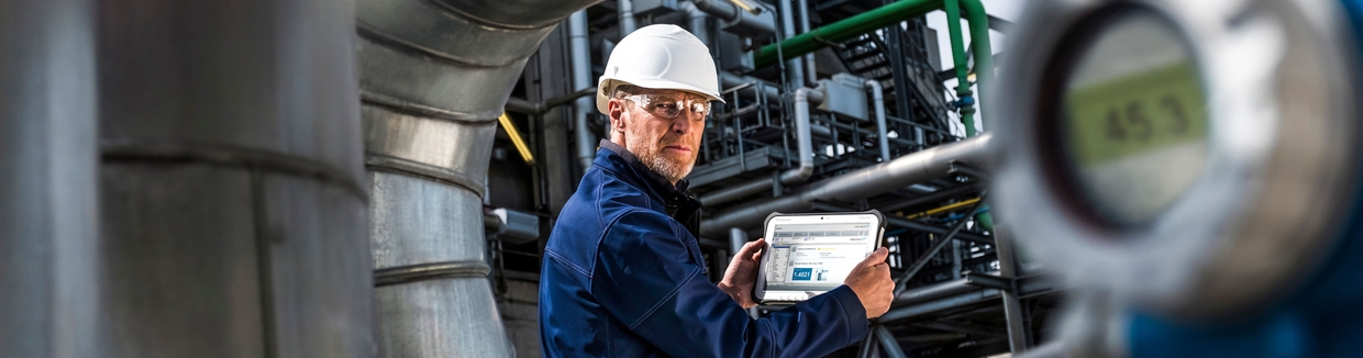 Ditigalize your asset maintenance and enable remote asset monitoring with IIoT applications