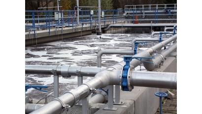 Bassins d'aération dans une station d'épuration des eaux usées