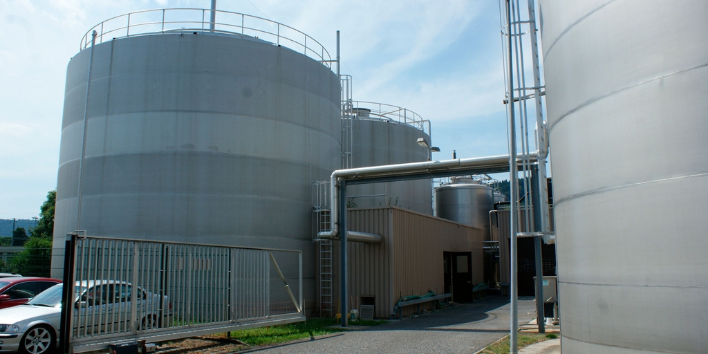 Trattamento delle acque reflue sostenibile nello stabilimento di trasformazione del latte di Emmi a Dagmersellen, in Svizzera