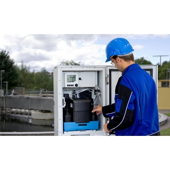 Service Package per gli analizzatori Liquiline CA80