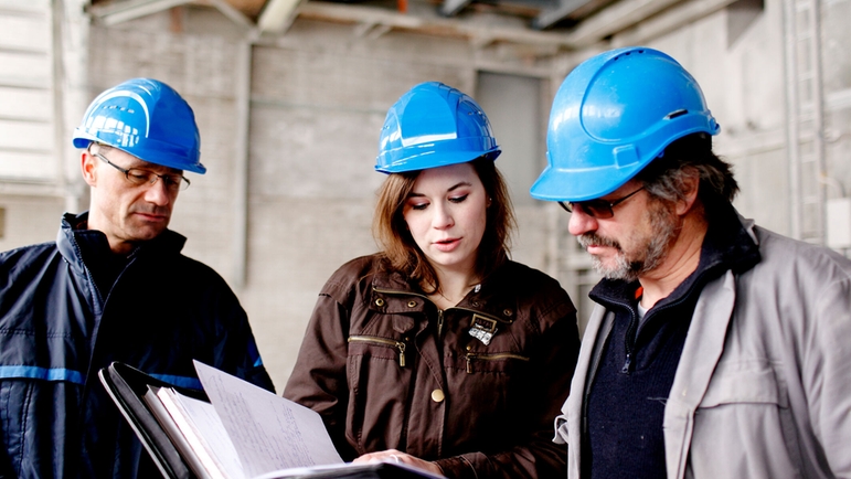 Planung und Optimierung der Lagerhaltung in Grundstoff-, Metall und  Bergbauindustrie