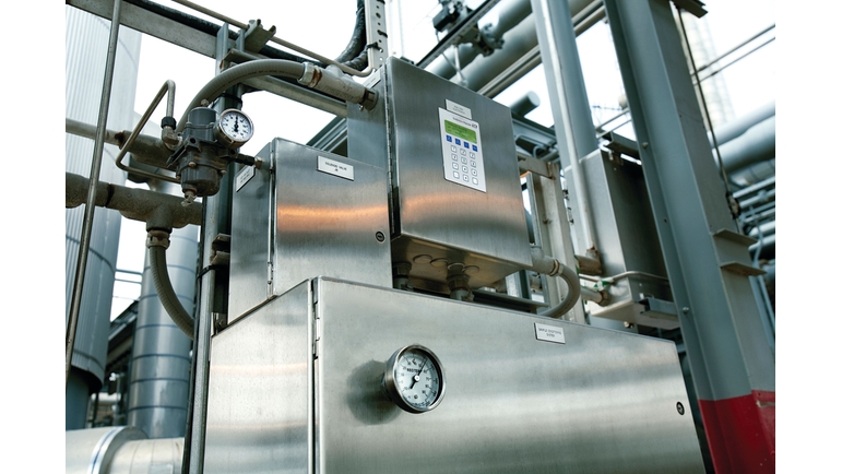 Foto dell'installazione di un SS2100 in un impianto di trattamento gas, sito del cliente, panoramica