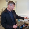 Taratura di un sensore di temperatura in laboratorio eseguita da Tommy Mikkelsen, metrologo presso Chr. Hansen
