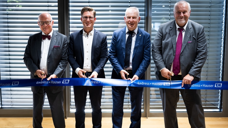 Inauguration du nouveau bâtiment administratif de Liquid analysis à Gerlingen