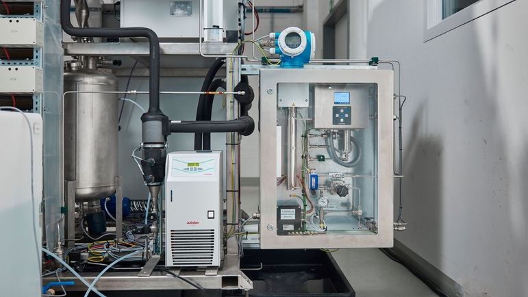 J22 TDLAS-Gasanalysegerät und Sauerstoffanalysegerät OXY5500 von Endress+Hauser